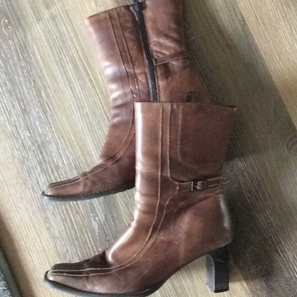 Ladies Square Toe Boot - Picture 2 of 3